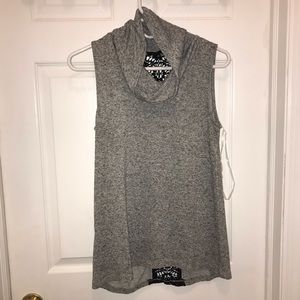Gray sleeveless turtleneck with beautiful lace